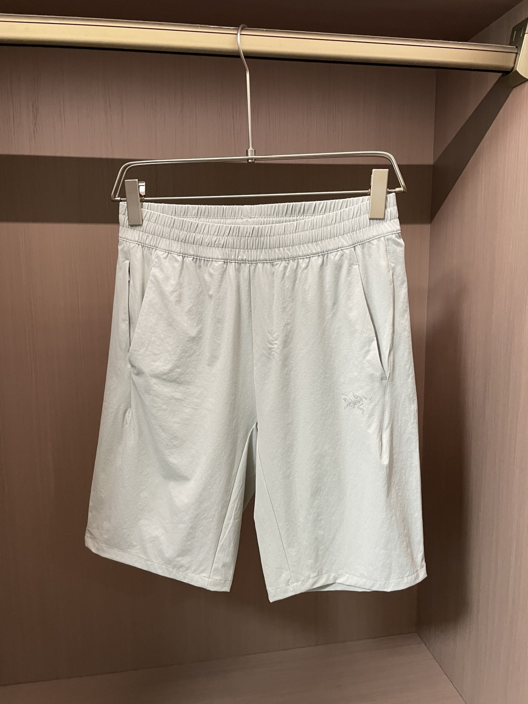 . 鸟家 26新品短裤 冰感速干面料，夏日体感直降3℃采用高弹冰丝速干面料，触感丝滑凉感，上身自带降温b