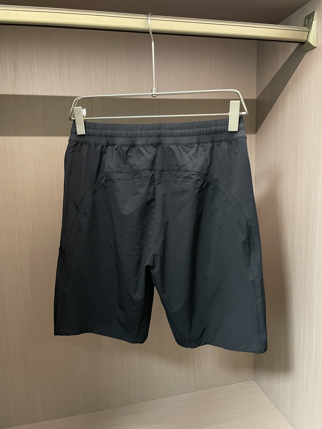 . 鸟家 26新品短裤 冰感速干面料，夏日体感直降3℃采用高弹冰丝速干面料，触感丝滑凉感，上身自带降温b