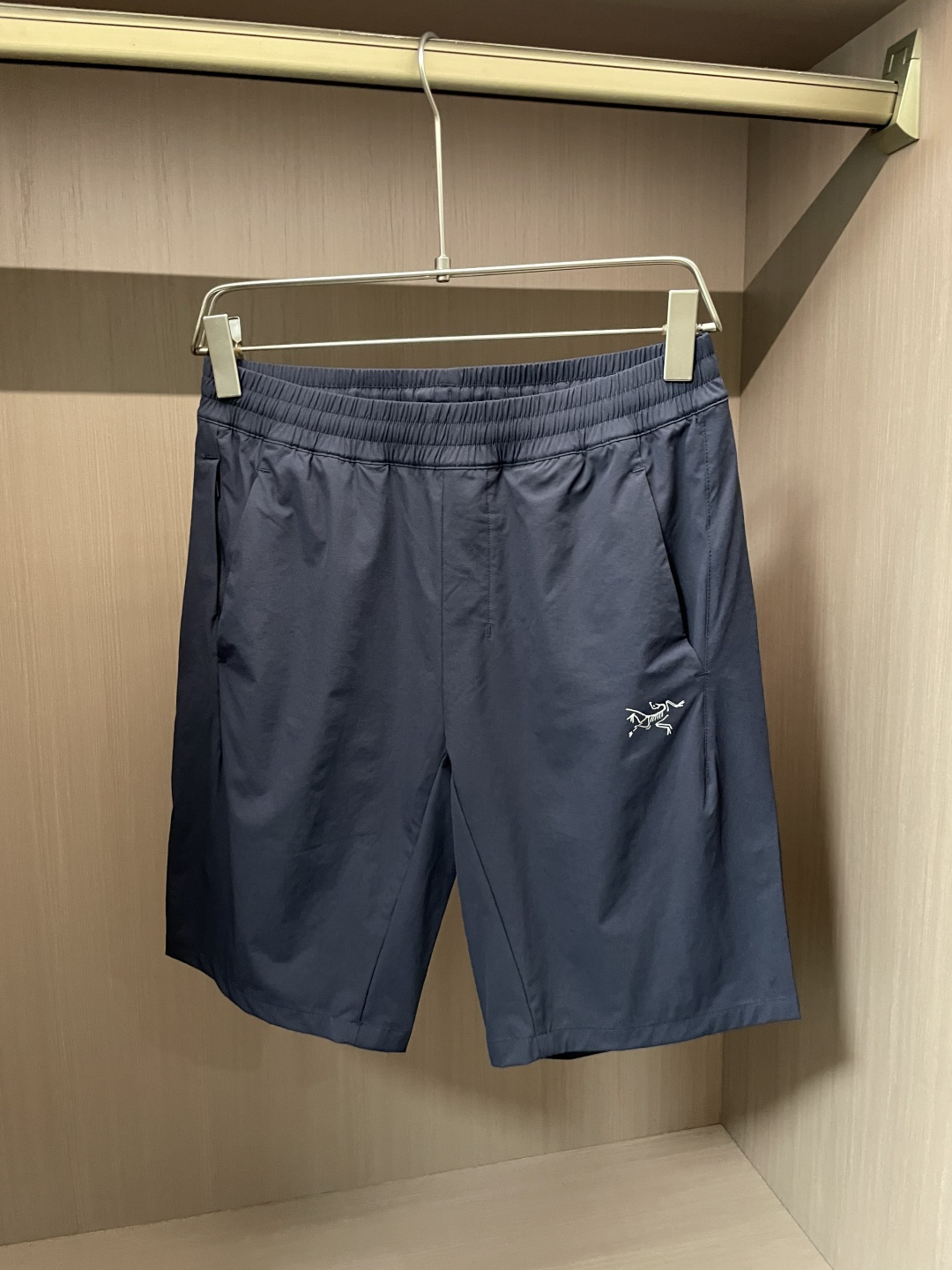 . 鸟家 26新品短裤 冰感速干面料，夏日体感直降3℃采用高弹冰丝速干面料，触感丝滑凉感，上身自带降温b