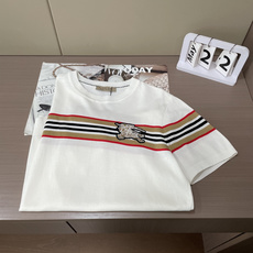 Bur 2026ss夏季新品男士针织圆领短袖衫!独家首发 采用纤维超细与高弹的伊力特纱线织造而成,质感与 Bur 2026ss夏季新品男士针织圆领短袖衫!独家首发 采用纤维超细与高弹的伊力特纱线织造而成,质感与