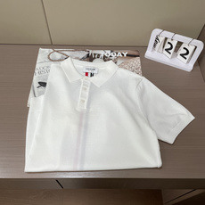 TB 2026ss夏季新品男士针织圆领短袖衫!独家首发 采用纤维超细与高弹的伊力特纱线织造而成,质感与纹 TB 2026ss夏季新品男士针织圆领短袖衫!独家首发 采用纤维超细与高弹的伊力特纱线织造而成,质感与纹