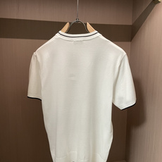 爱🐎仕 2026ss夏季新品男士针织圆领短袖衫!独家首发 采用纤维超细与高弹的伊力特纱线织造而成,质感与 爱🐎仕 2026ss夏季新品男士针织圆领短袖衫!独家首发 采用纤维超细与高弹的伊力特纱线织造而成,质感与