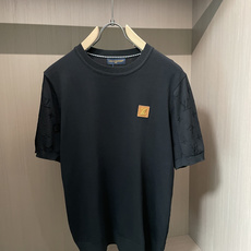 Lv 2026ss夏季新品男士针织圆领短袖衫!独家首发 采用纤维超细与高弹的伊力特纱线织造而成,质感与纹 Lv 2026ss夏季新品男士针织圆领短袖衫!独家首发 采用纤维超细与高弹的伊力特纱线织造而成,质感与纹