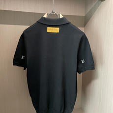 Lv 2026ss夏季新品男士针织圆领短袖衫!独家首发 采用纤维超细与高弹的伊力特纱线织造而成,质感与纹 Lv 2026ss夏季新品男士针织圆领短袖衫!独家首发 采用纤维超细与高弹的伊力特纱线织造而成,质感与纹