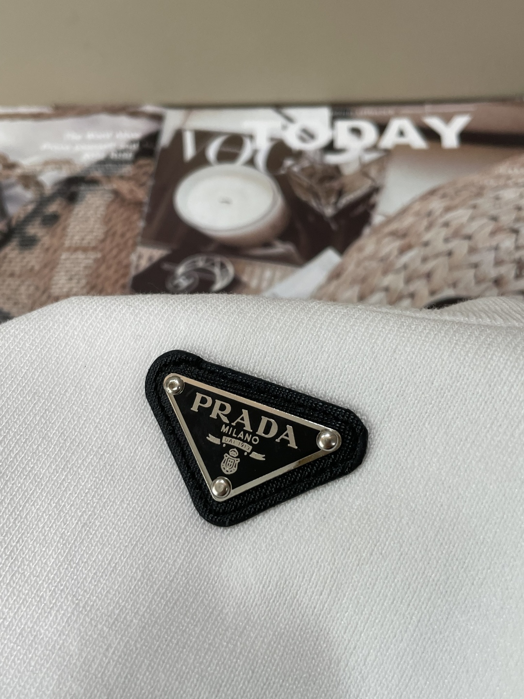 Prad 2026ss夏季新品男士针织圆领短袖衫！独家首发 采用纤维超细与高弹的伊力特纱线织造而成，质感