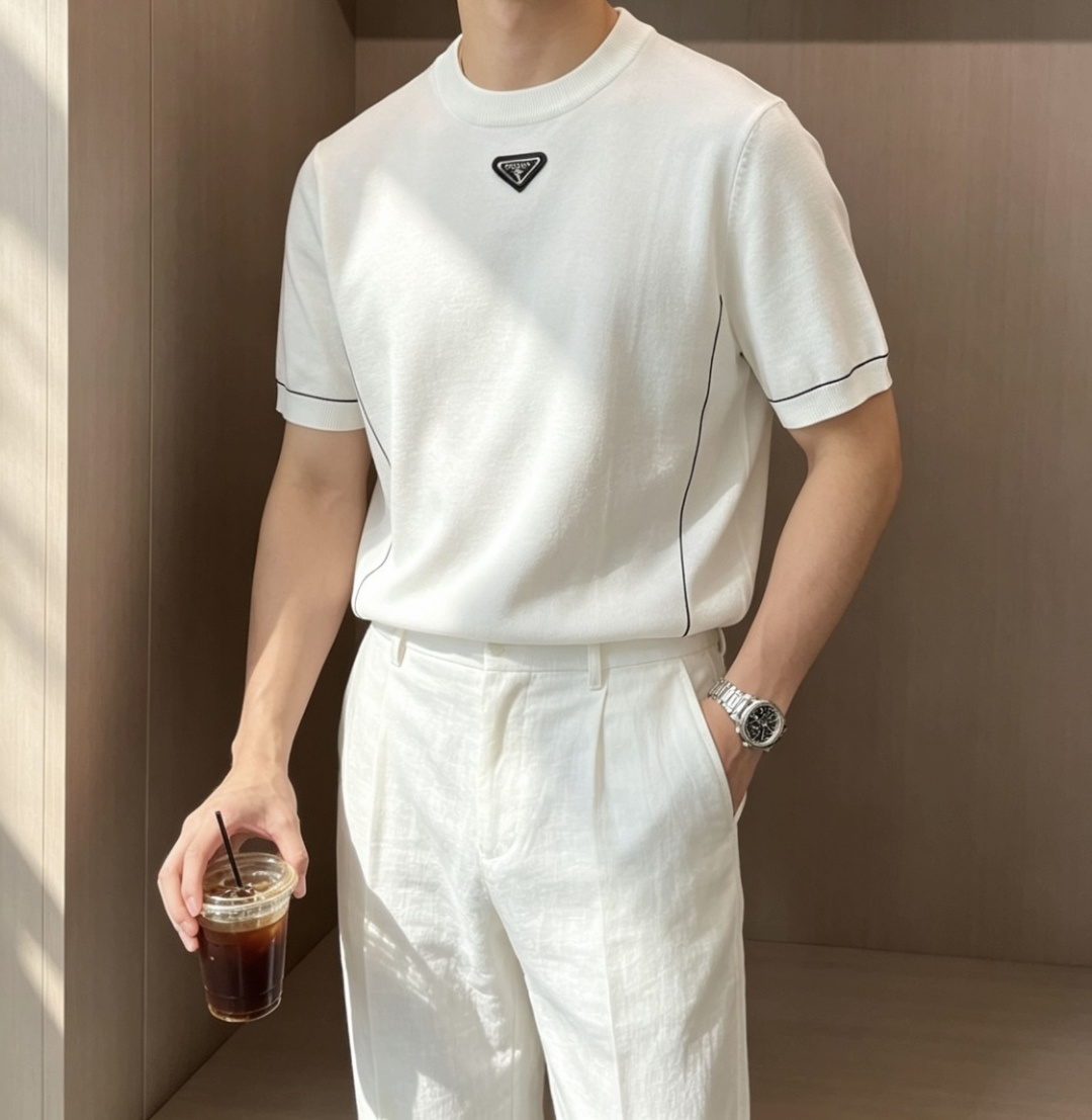 Prad 2026ss夏季新品男士针织圆领短袖衫！独家首发 采用纤维超细与高弹的伊力特纱线织造而成，质感