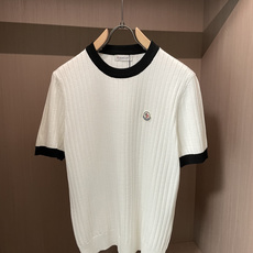 蒙口 2026ss夏季新品男士针织圆领短袖衫!独家首发 采用纤维超细与高弹的伊力特纱线织造而成,质感与纹 蒙口 2026ss夏季新品男士针织圆领短袖衫!独家首发 采用纤维超细与高弹的伊力特纱线织造而成,质感与纹
