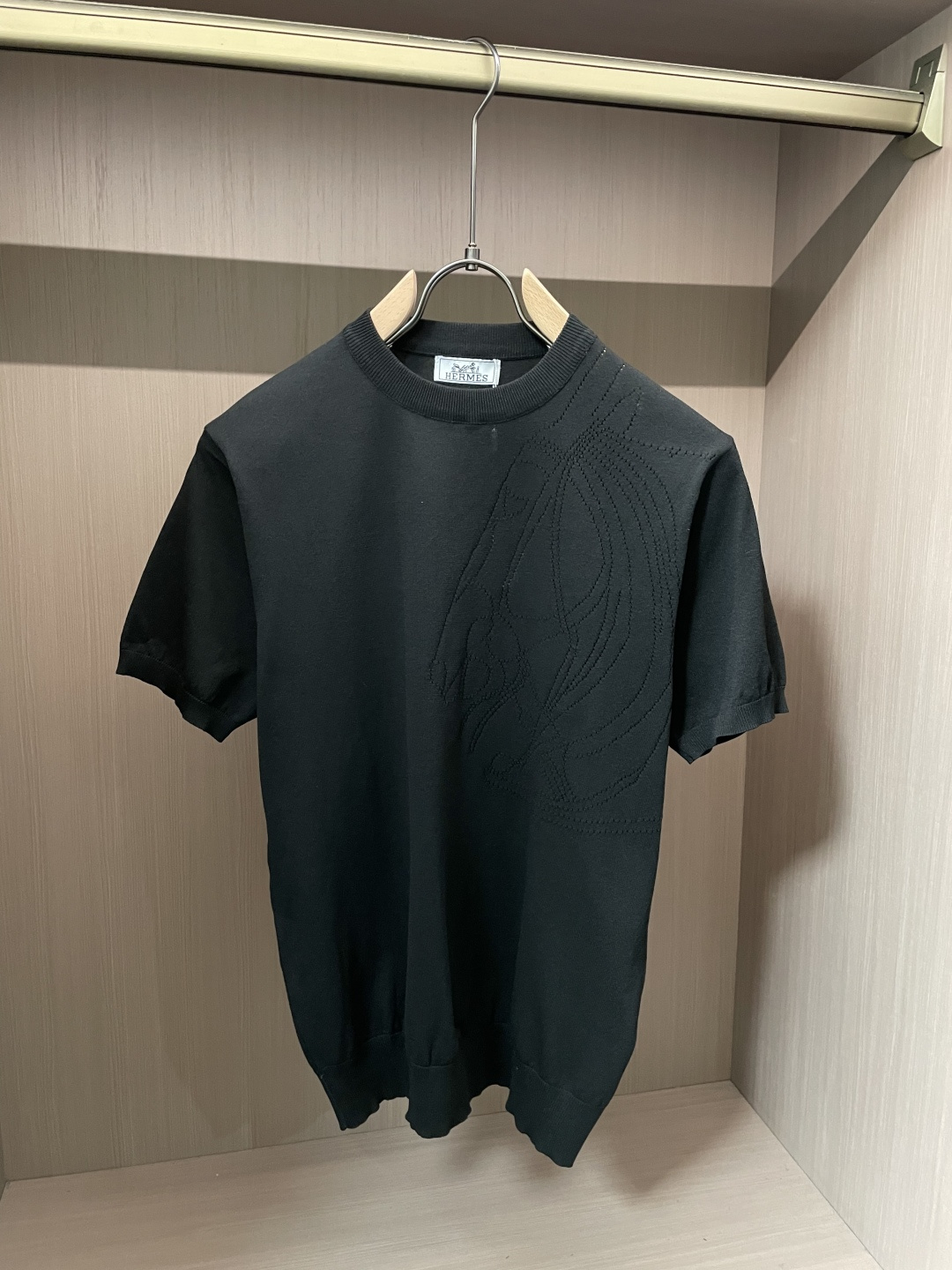 爱🐎仕 2026ss夏季新品男士针织圆领短袖衫！独家首发 采用纤维超细与高弹的伊力特纱线织造而成，质感与