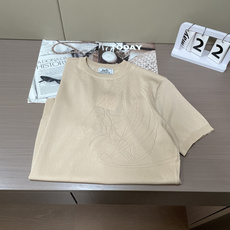 爱🐎仕 2026ss夏季新品男士针织圆领短袖衫!独家首发 采用纤维超细与高弹的伊力特纱线织造而成,质感与 爱🐎仕 2026ss夏季新品男士针织圆领短袖衫!独家首发 采用纤维超细与高弹的伊力特纱线织造而成,质感与