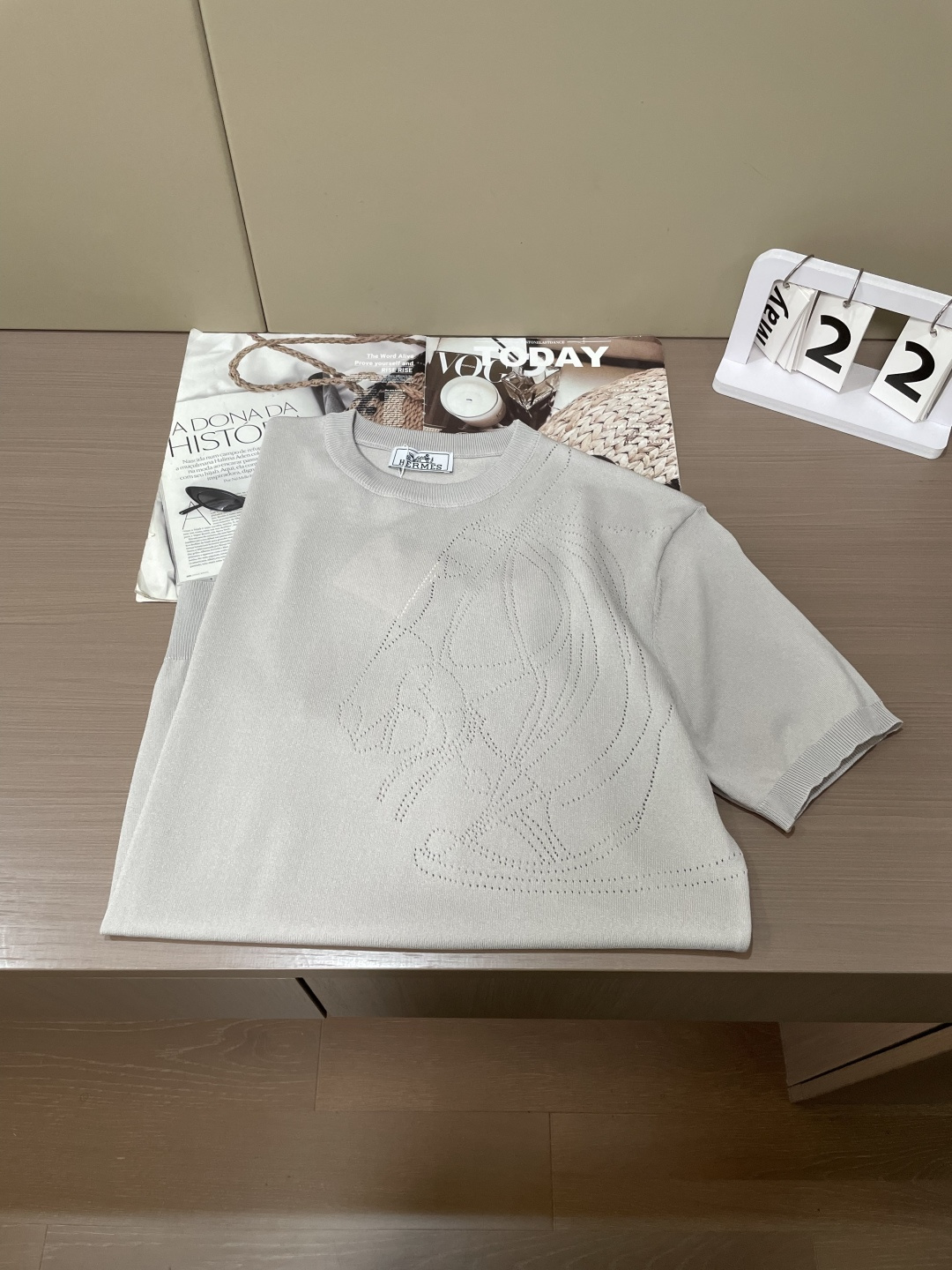 爱🐎仕 2026ss夏季新品男士针织圆领短袖衫！独家首发 采用纤维超细与高弹的伊力特纱线织造而成，质感与