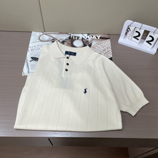 拉夫劳伦 2026ss夏季新品男士针织翻领短袖衫!独家首发 采用纤维超细与高弹的伊力特纱线织造而成,质感 拉夫劳伦 2026ss夏季新品男士针织翻领短袖衫!独家首发 采用纤维超细与高弹的伊力特纱线织造而成,质感