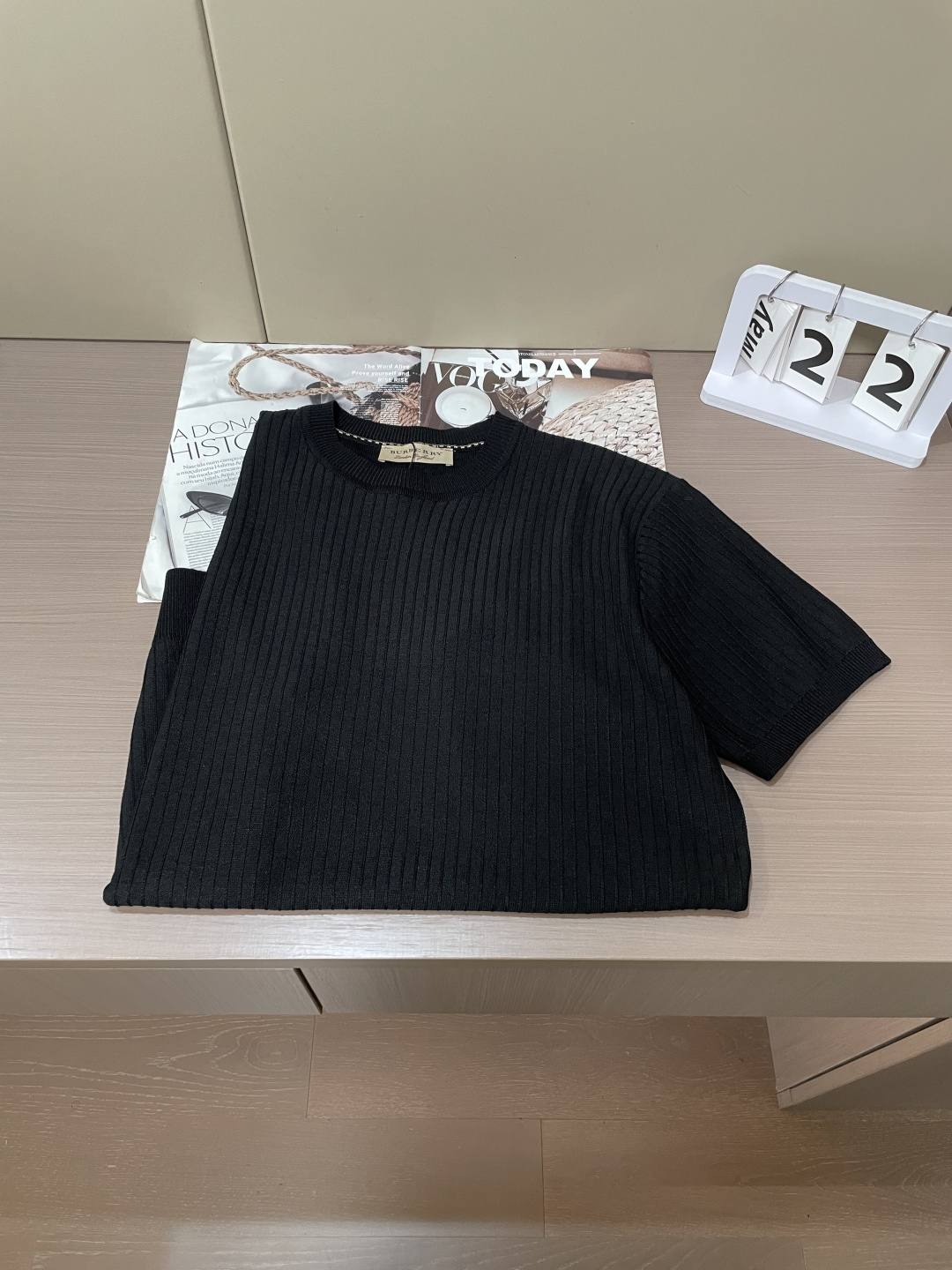 Bur  2026ss夏季新品男士针织圆领短袖衫！独家首发 采用纤维超细与高弹的伊力特纱线织造而成，质感