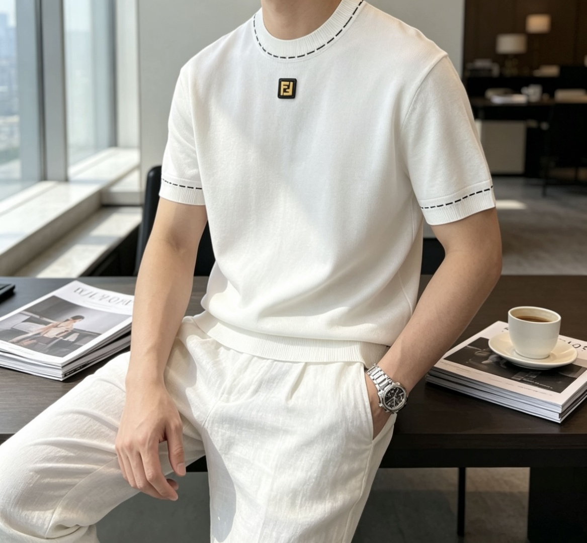 FD 2026ss夏季新品男士针织圆领短袖衫！独家首发 采用纤维超细与高弹的伊力特纱线织造而成，质感与纹
