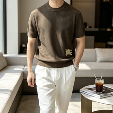Bur 2026ss夏季新品男士针织圆领短袖衫!独家首发 采用纤维超细与高弹的伊力特纱线织造而成,质感 Bur 2026ss夏季新品男士针织圆领短袖衫!独家首发 采用纤维超细与高弹的伊力特纱线织造而成,质感
