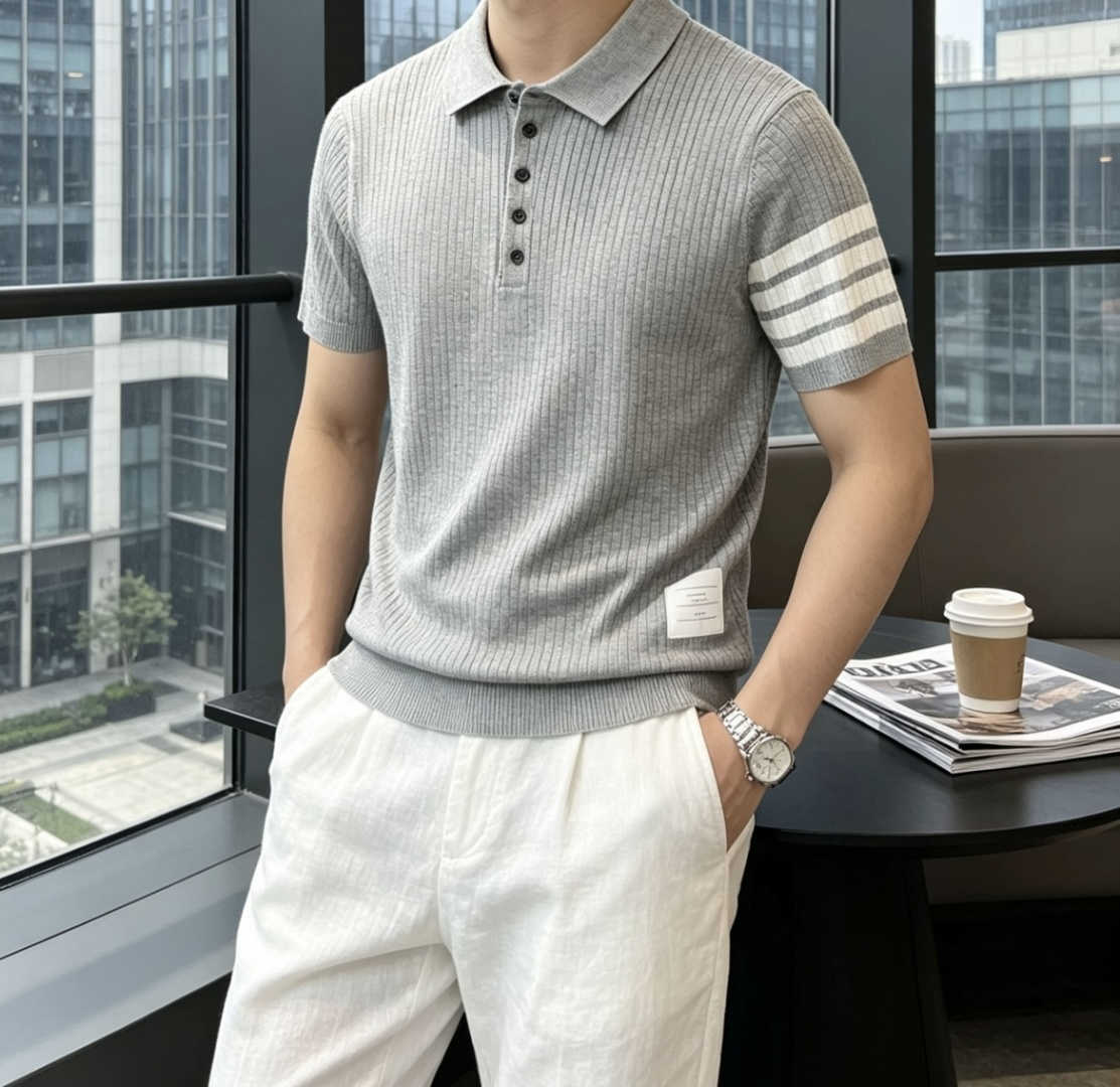 TB 2026ss夏季新品男士针织翻领短袖衫！独家首发 采用纤维超细与高弹的伊力特纱线织造而成，质感与纹