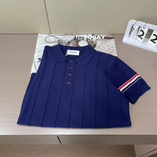 TB 2026ss夏季新品男士针织翻领短袖衫!独家首发 采用纤维超细与高弹的伊力特纱线织造而成,质感与纹 TB 2026ss夏季新品男士针织翻领短袖衫!独家首发 采用纤维超细与高弹的伊力特纱线织造而成,质感与纹