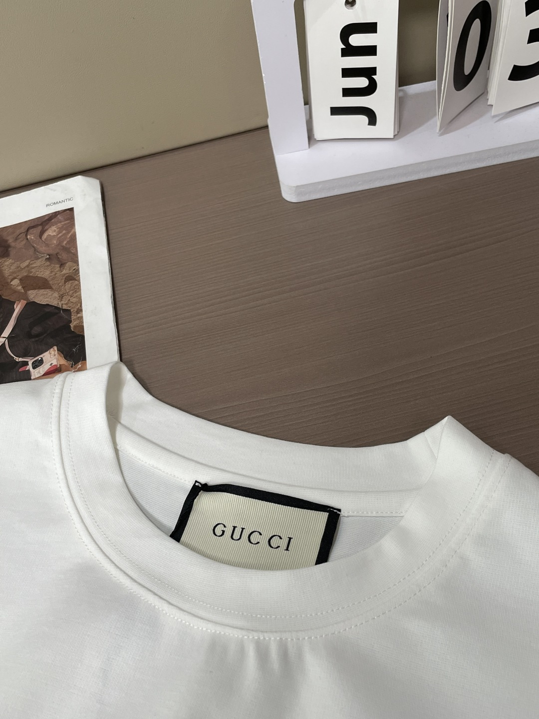 Gucc 2026春夏新款首发专柜最新款短袖圆领T恤 高端订制 设计前卫时尚！品牌logo重工艺设计 高