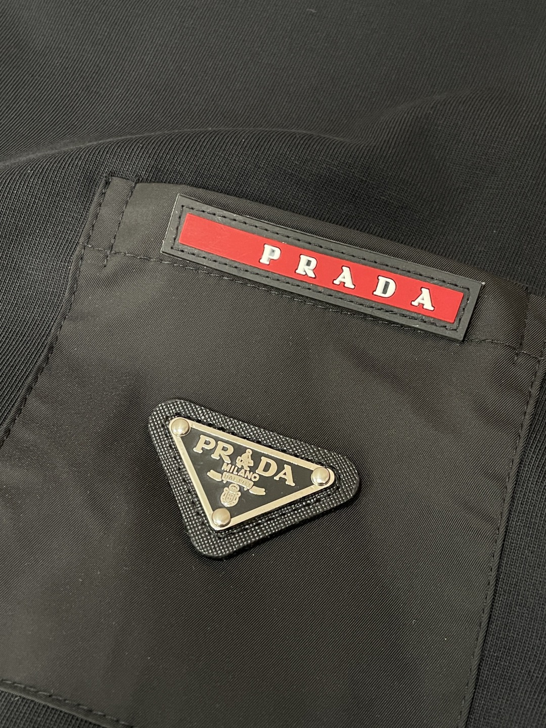 Prad 圆领短袖短裤套装 半袖套装顶级版本贸易公司渠道订单，海外精品独家限定发售，经典即永恒，入手绝对