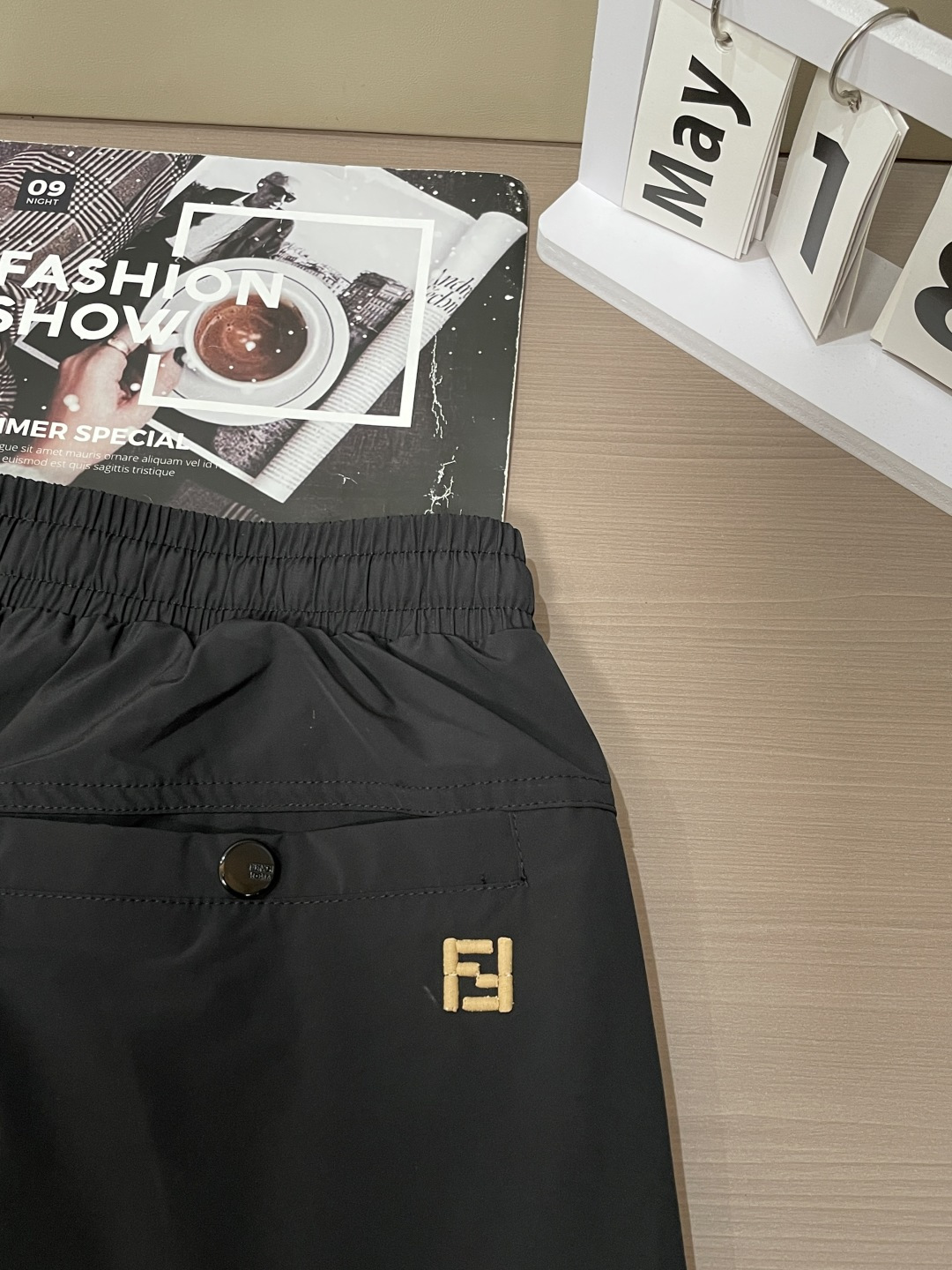 FD 2026春夏新品短裤 甄选轻薄速干尼龙面料，自带透气防水属性，上身轻盈无负担，出汗也能快速干爽，告