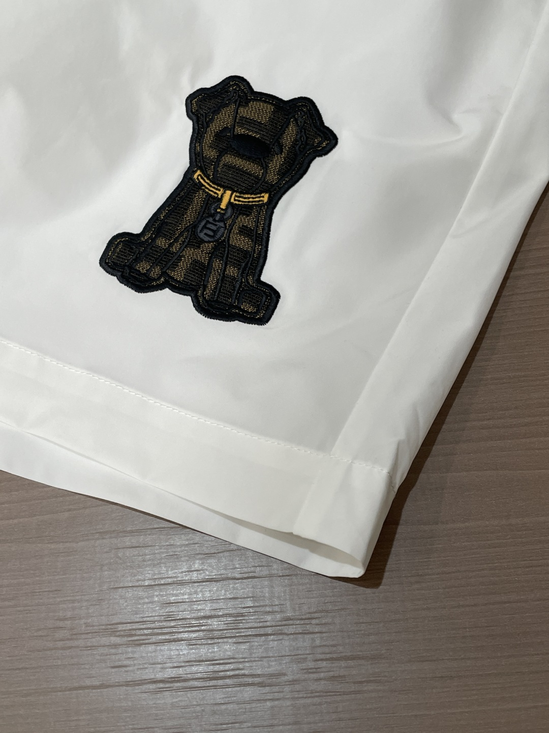 FD 2026春夏新品短裤 甄选轻薄速干尼龙面料，自带透气防水属性，上身轻盈无负担，出汗也能快速干爽，告