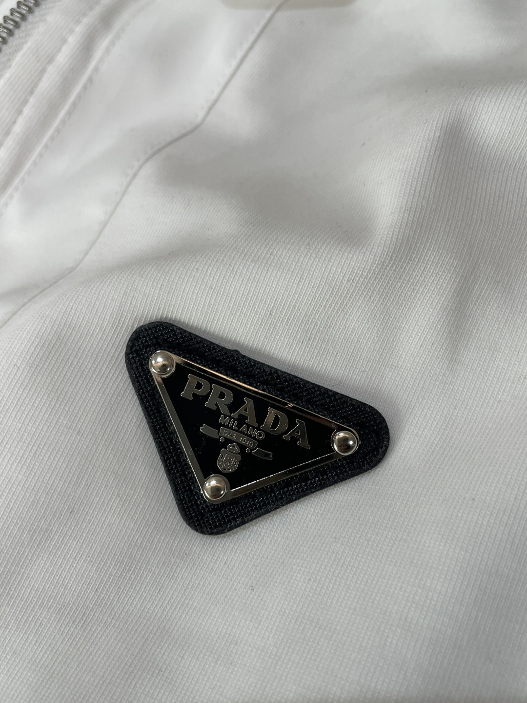 Prad 翻领短袖短裤套装 半袖套装顶级版本贸易公司渠道订单，海外精品独家限定发售，经典即永恒，入手绝对