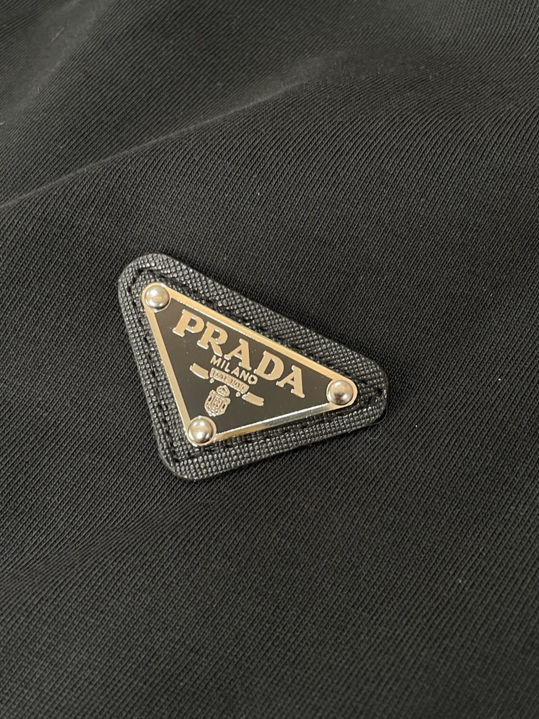 Prad 翻领短袖短裤套装 半袖套装顶级版本贸易公司渠道订单，海外精品独家限定发售，经典即永恒，入手绝对