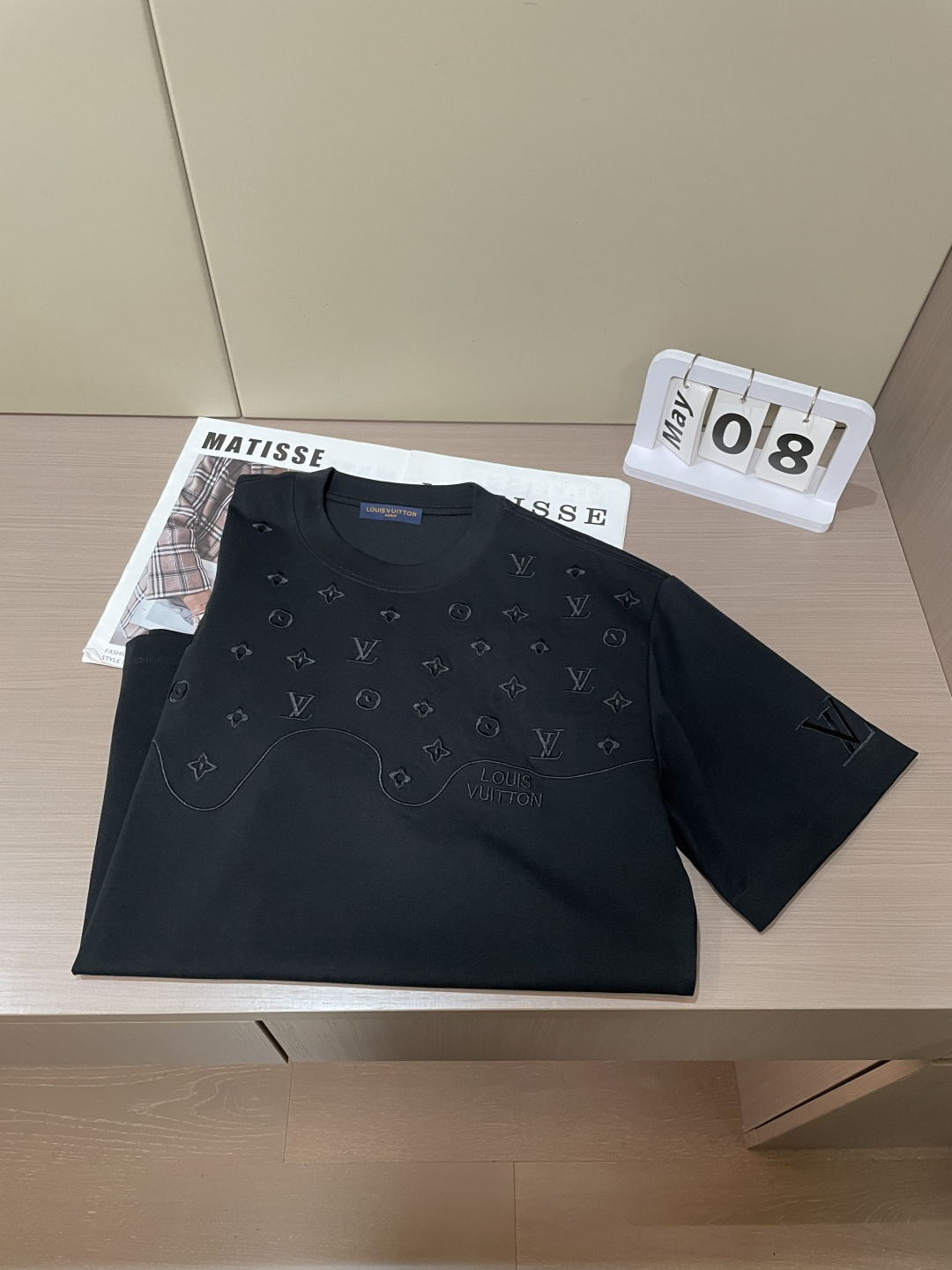 Lv 官网同款 官网同款 官网同款⚠️重磅推荐！2026ss夏装新品 专柜在售 最新系列图案logo短袖