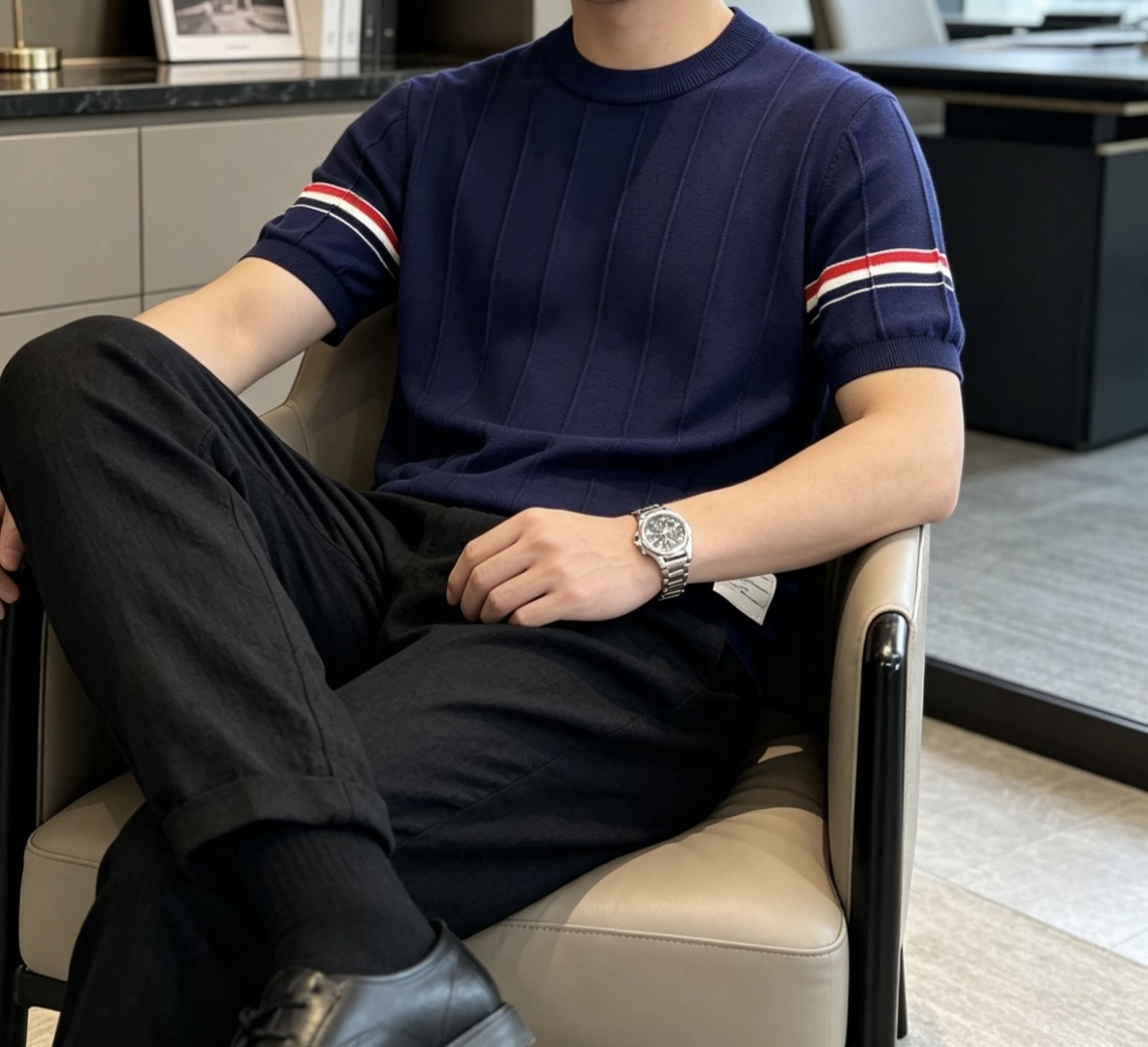 TB 2026ss夏季新品男士针织圆领短袖衫！独家首发 采用纤维超细与高弹的伊力特纱线织造而成，质感与纹