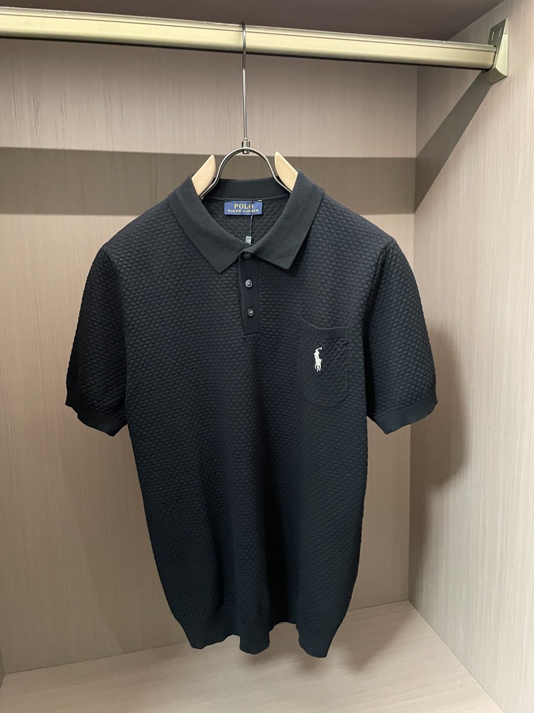 拉夫劳伦 2026ss夏季新品男士针织翻领短袖衫！独家首发 采用纤维超细与高弹的伊力特纱线织造而成，质感