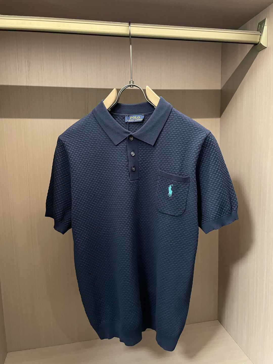 拉夫劳伦 2026ss夏季新品男士针织翻领短袖衫！独家首发 采用纤维超细与高弹的伊力特纱线织造而成，质感