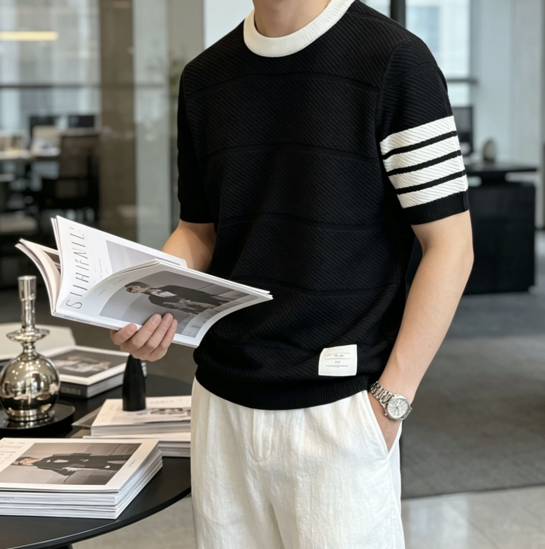 TB 2026ss夏季新品男士针织圆领短袖衫！独家首发 采用纤维超细与高弹的伊力特纱线织造而成，质感与纹
