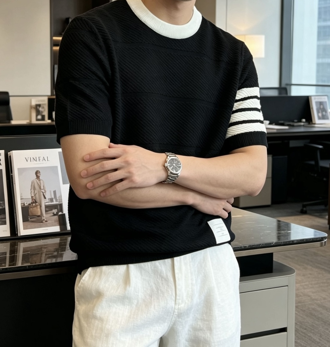 TB 2026ss夏季新品男士针织圆领短袖衫！独家首发 采用纤维超细与高弹的伊力特纱线织造而成，质感与纹