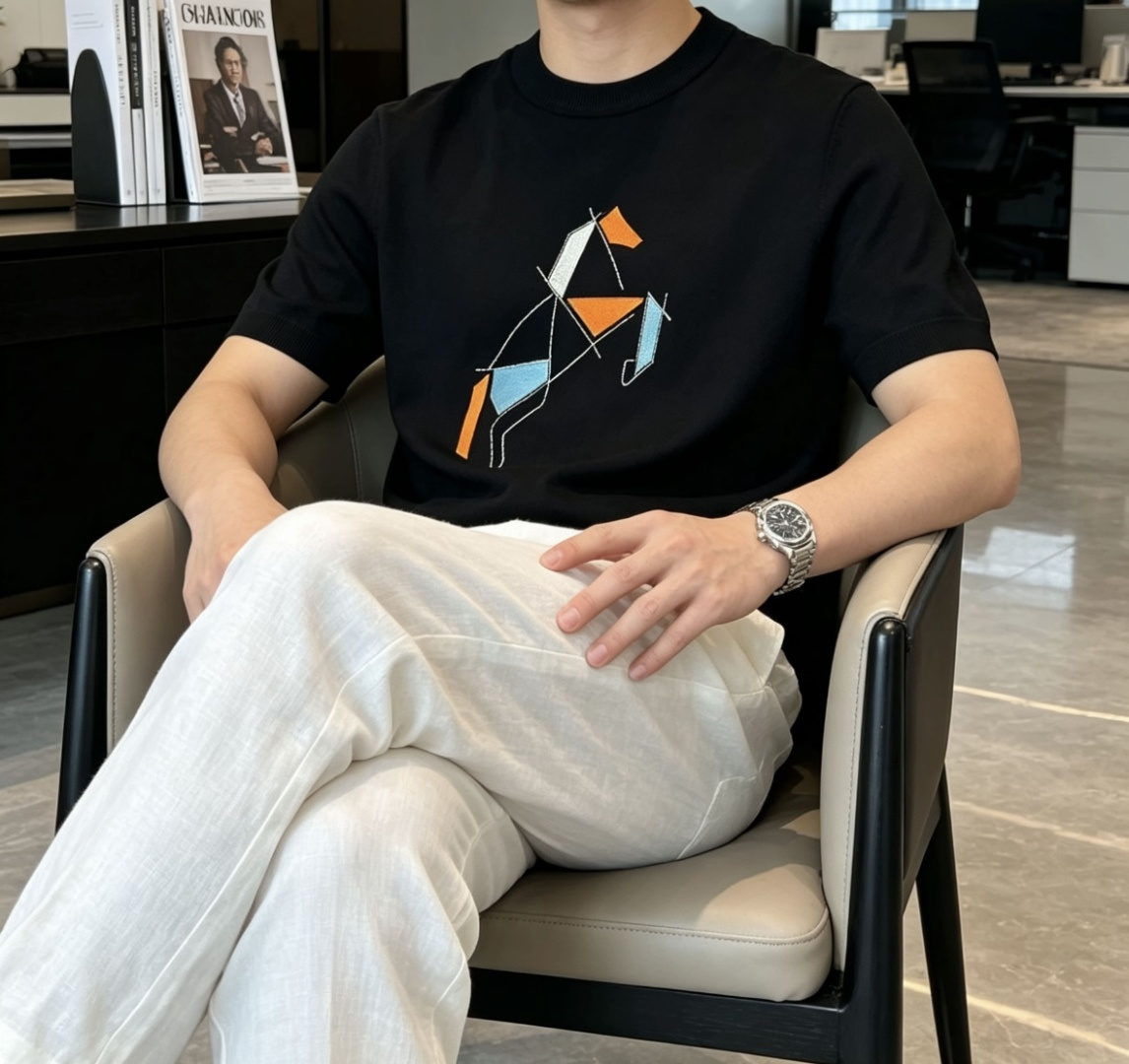 爱🐎仕 2026ss夏季新品男士针织圆领短袖衫！独家首发 采用纤维超细与高弹的伊力特纱线织造而成，质感与