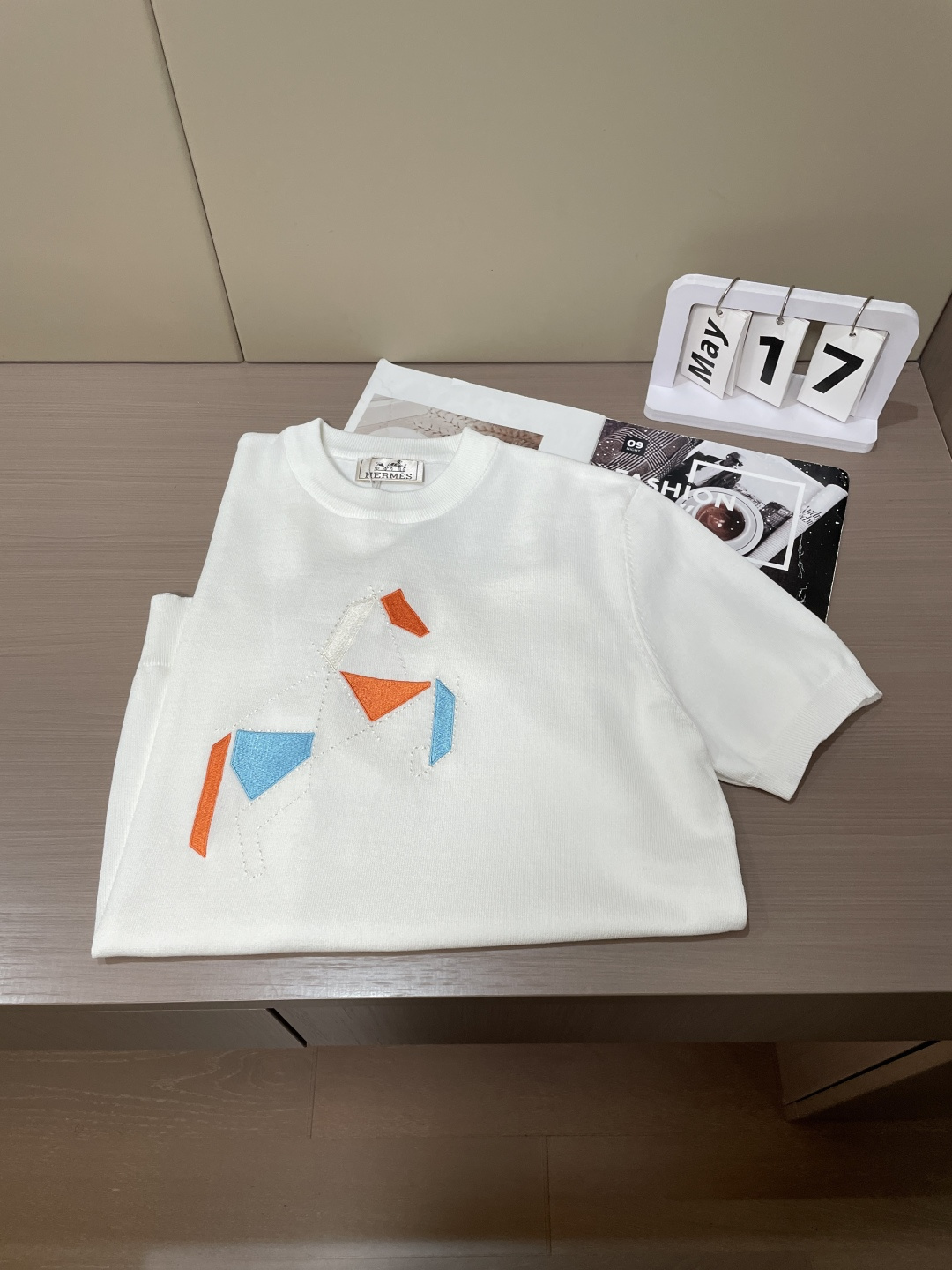 爱🐎仕 2026ss夏季新品男士针织圆领短袖衫！独家首发 采用纤维超细与高弹的伊力特纱线织造而成，质感与