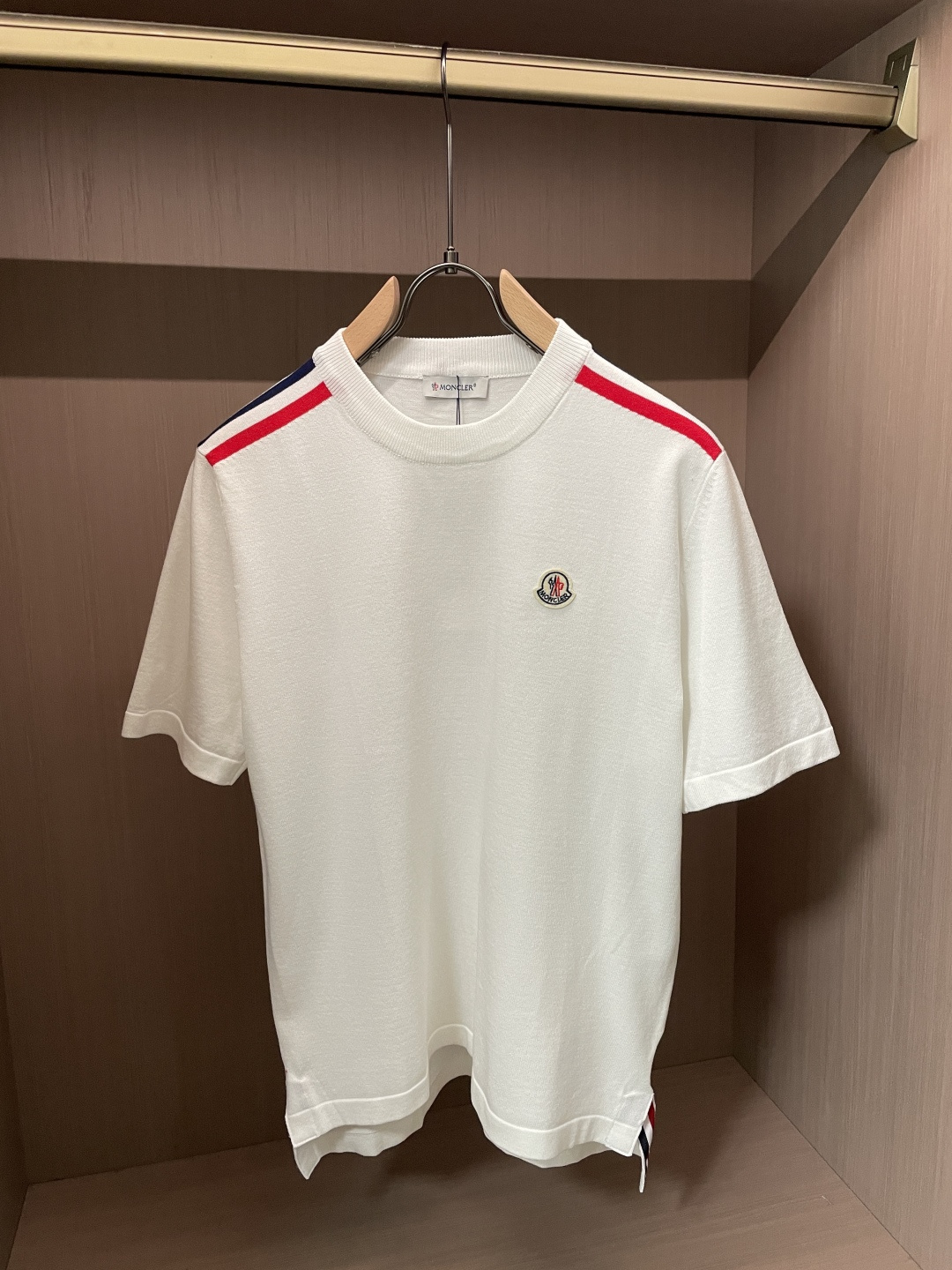 蒙口 2026ss夏季新品男士针织圆领短袖衫！独家首发 采用纤维超细与高弹的伊力特纱线织造而成，质感与纹