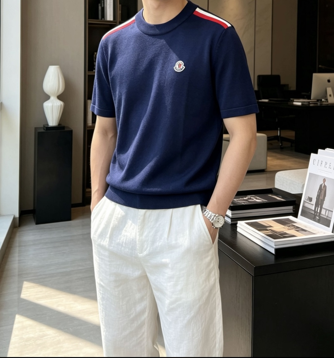 蒙口 2026ss夏季新品男士针织圆领短袖衫！独家首发 采用纤维超细与高弹的伊力特纱线织造而成，质感与纹