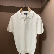 拉夫劳伦 2026ss夏季新品男士针织翻领短袖衫!独家首发 采用纤维超细与高弹的伊力特纱线织造而成,质感 拉夫劳伦 2026ss夏季新品男士针织翻领短袖衫!独家首发 采用纤维超细与高弹的伊力特纱线织造而成,质感