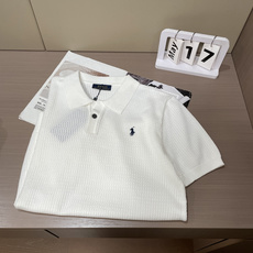拉夫劳伦 2026ss夏季新品男士针织翻领短袖衫!独家首发 采用纤维超细与高弹的伊力特纱线织造而成,质感 拉夫劳伦 2026ss夏季新品男士针织翻领短袖衫!独家首发 采用纤维超细与高弹的伊力特纱线织造而成,质感
