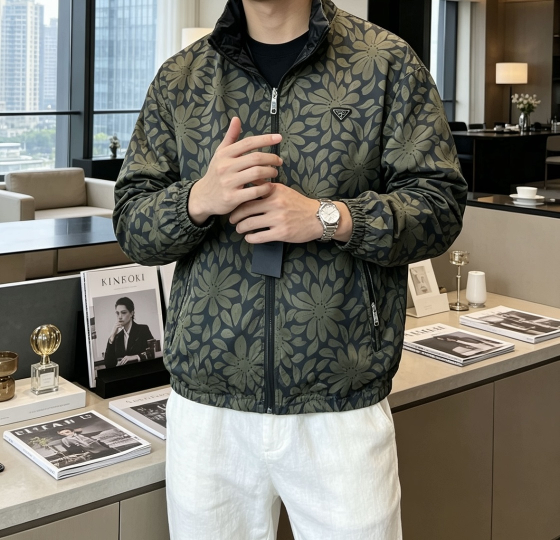 PRADA双面可穿花卉夹克，一件解锁两种穿搭氛围春夏封神多功能双面外套，正反两种风格自由切换，一件抵两件