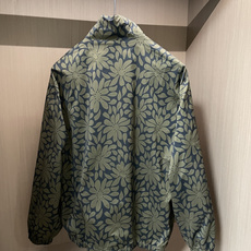 PRADA双面可穿花卉夹克,一件解锁两种穿搭氛围春夏封神多功能双面外套,正反两种风格自由切换,一件抵两件 PRADA双面可穿花卉夹克,一件解锁两种穿搭氛围春夏封神多功能双面外套,正反两种风格自由切换,一件抵两件