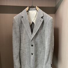 LSS早春新款经典人字纹亚麻混纺翻领西服,男士时尚两粒扣商务休闲百搭西装夹克外套!贸易公司渠道稀出,同步 LSS早春新款经典人字纹亚麻混纺翻领西服,男士时尚两粒扣商务休闲百搭西装夹克外套!贸易公司渠道稀出,同步