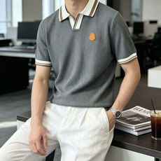 蒙口 2026ss夏季新品男士针织翻领短袖衫!独家首发 采用纤维超细与高弹的伊力特纱线织造而成,质感与纹 蒙口 2026ss夏季新品男士针织翻领短袖衫!独家首发 采用纤维超细与高弹的伊力特纱线织造而成,质感与纹