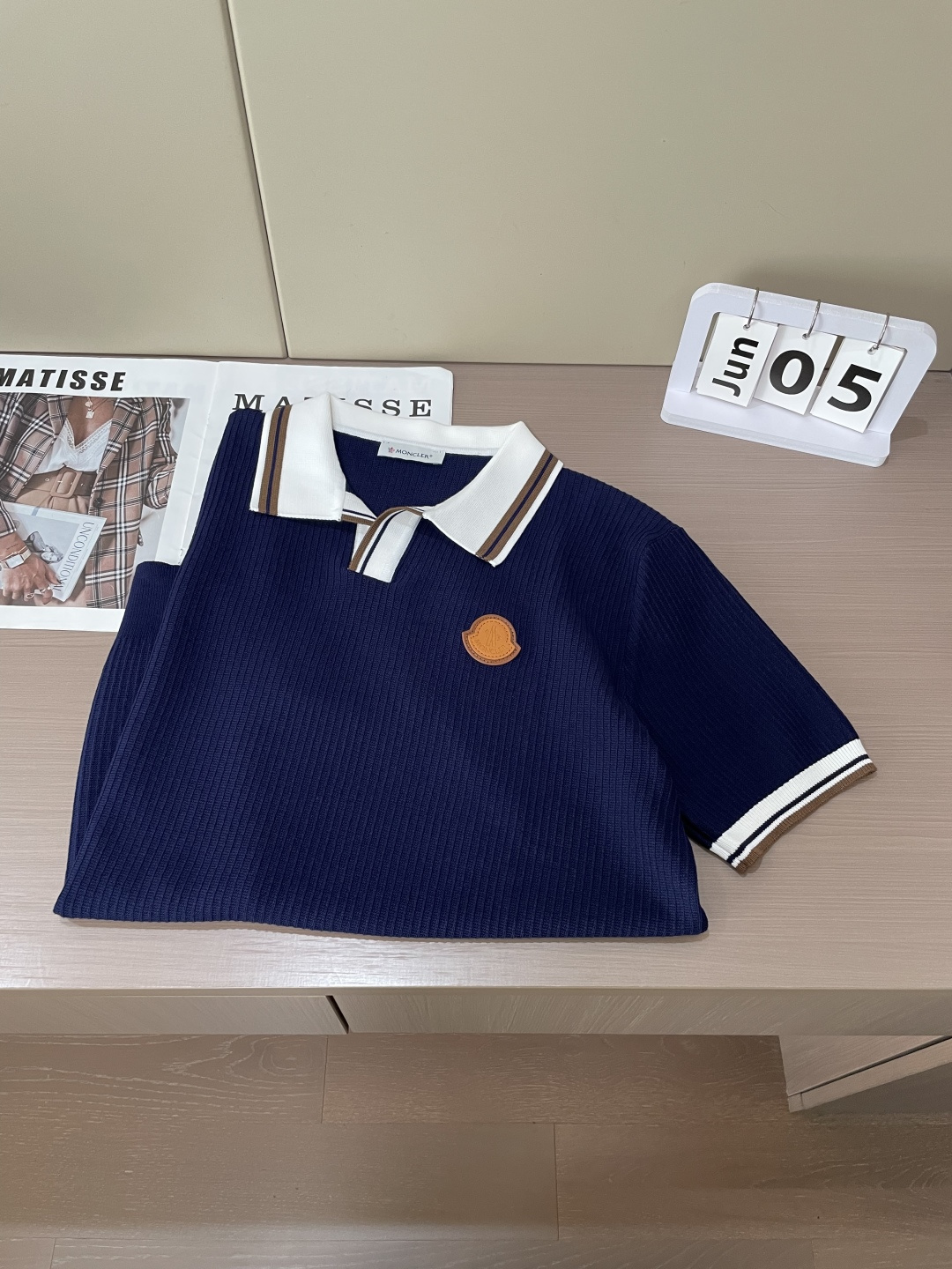 蒙口 2026ss夏季新品男士针织翻领短袖衫！独家首发 采用纤维超细与高弹的伊力特纱线织造而成，质感与纹