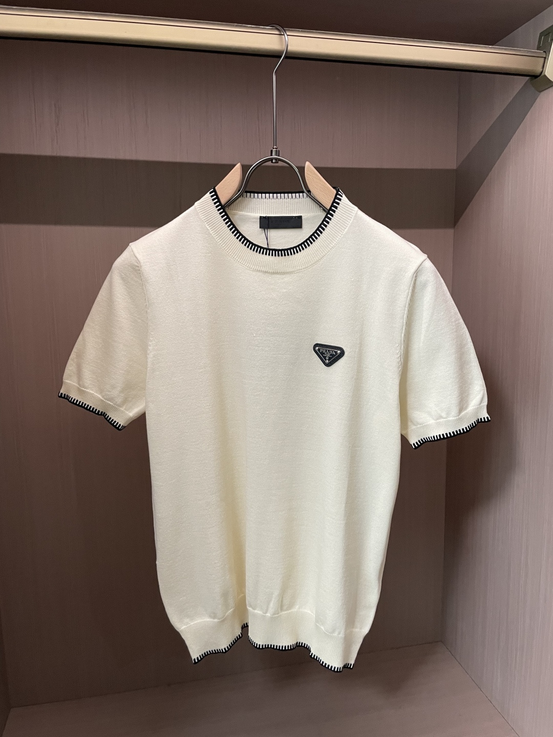 Prad 2026ss夏季新品男士针织圆领短袖衫！独家首发 采用纤维超细与高弹的伊力特纱线织造而成，质感