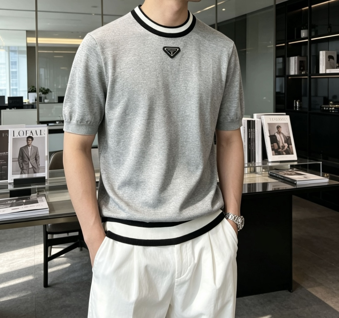 Prad 2026ss夏季新品男士针织圆领短袖衫！独家首发 采用纤维超细与高弹的伊力特纱线织造而成，质感