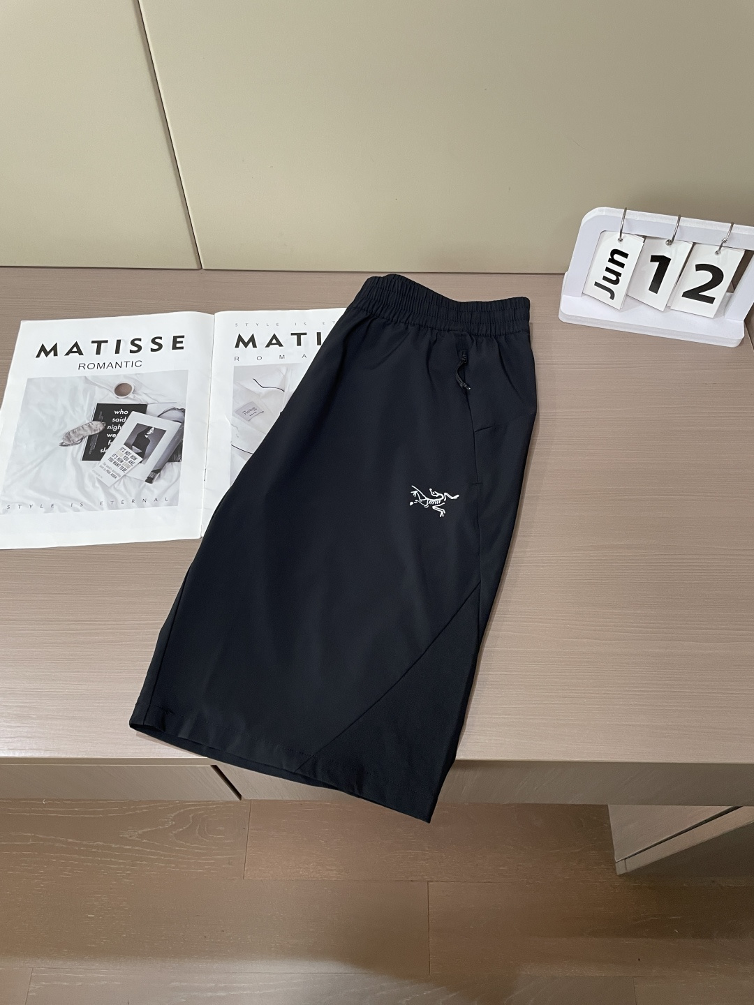 鸟家 26新品短裤  冰感速干面料，夏日体感直降3℃ 采用高弹冰丝速干面料，触感丝滑凉感，上身自带降温buff，告别夏日