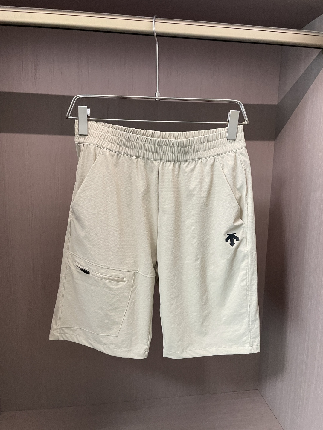 迪桑特 26新品短裤  冰感速干面料，夏日体感直降3℃ 采用高弹冰丝速干面料，触感丝滑凉感，上身自带降温buff，告别夏