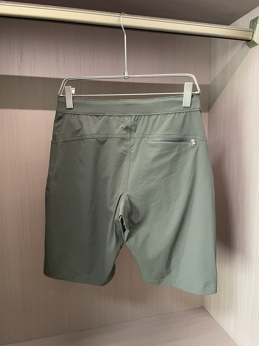 鸟家 26新品短裤 冰感速干面料,夏日体感直降3℃ 采用高弹冰丝速干面料,触感丝滑凉感,上身自带降温buff,告别夏日 鸟家 26新品短裤 冰感速干面料,夏日体感直降3℃ 采用高弹冰丝速干面料,触感丝滑凉感,上身自带降温buff,告别夏日
