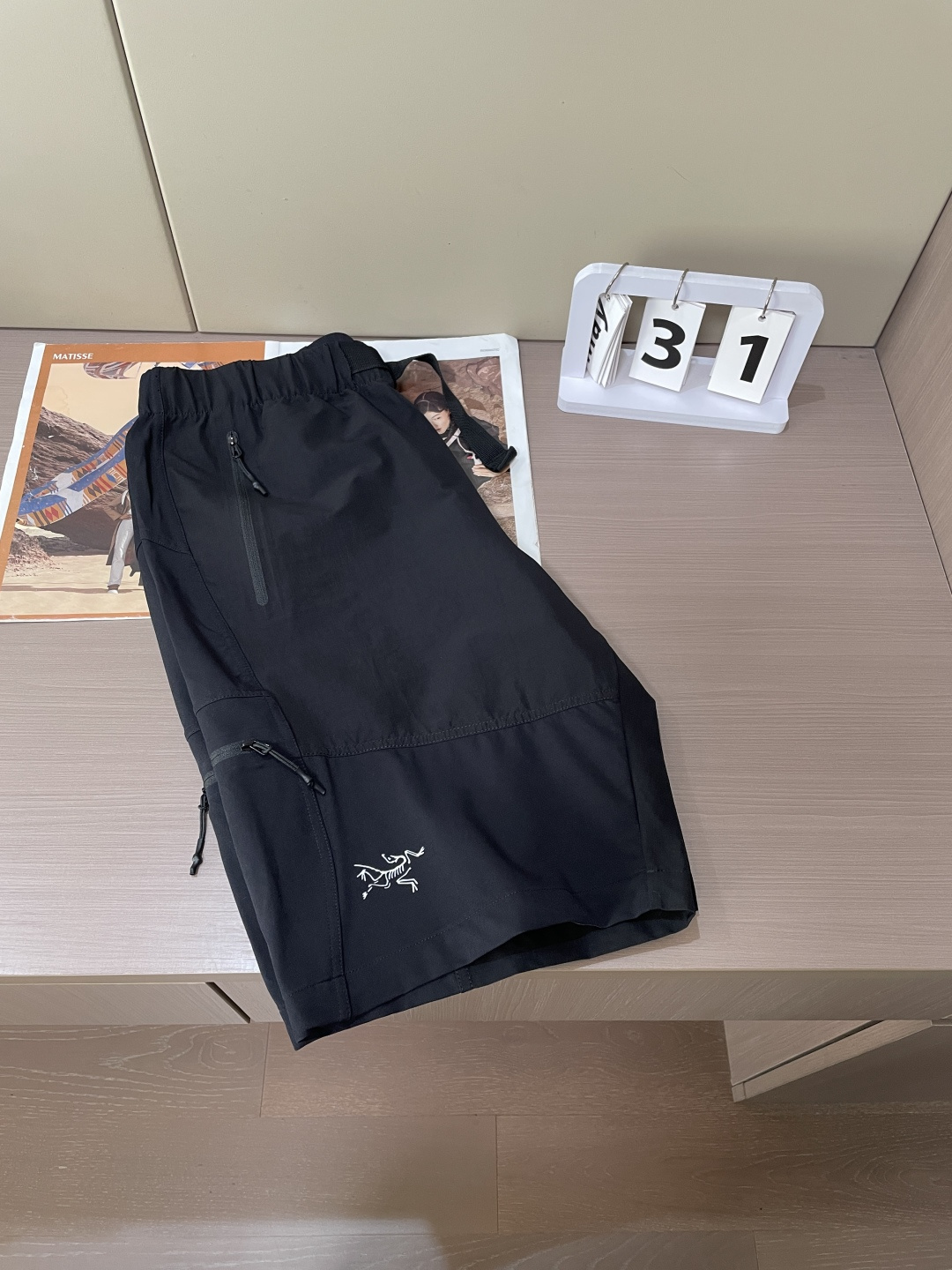 鸟家 26新品短裤  冰感速干面料，夏日体感直降3℃ 采用高弹冰丝速干面料，触感丝滑凉感，上身自带降温buff，告别夏日