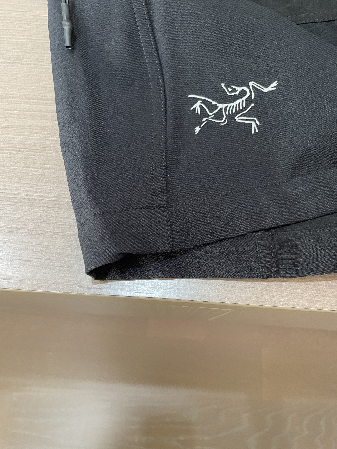 鸟家 26新品短裤  冰感速干面料，夏日体感直降3℃ 采用高弹冰丝速干面料，触感丝滑凉感，上身自带降温buff，告别夏日